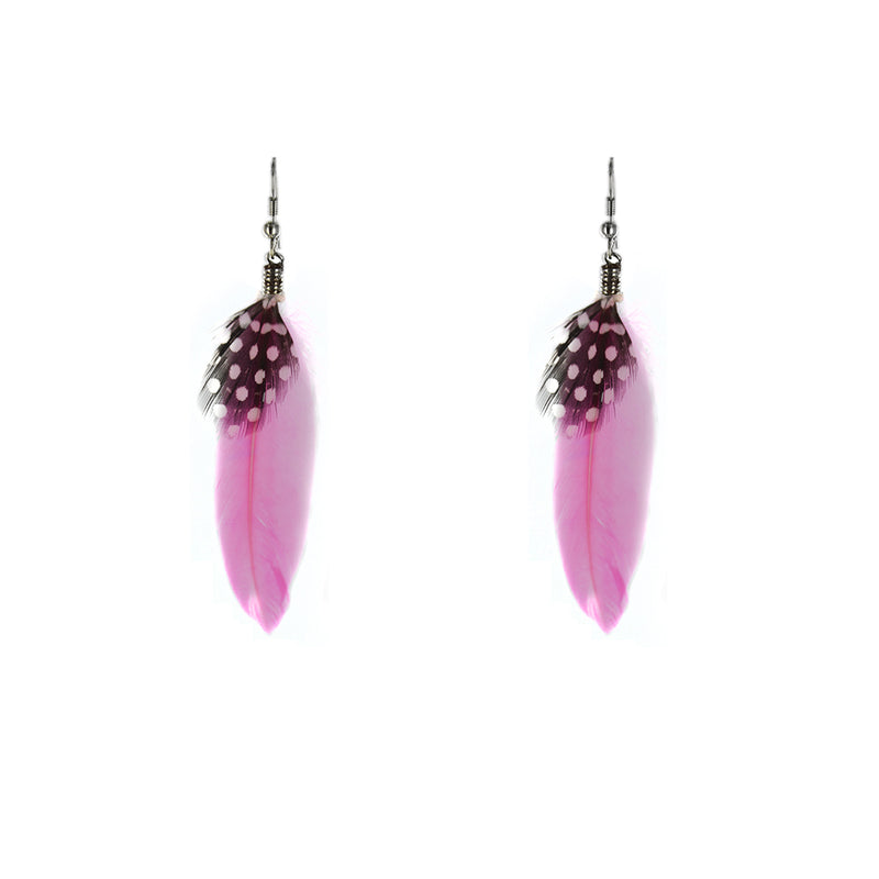 ARETES CON PLUMAS CORTAS